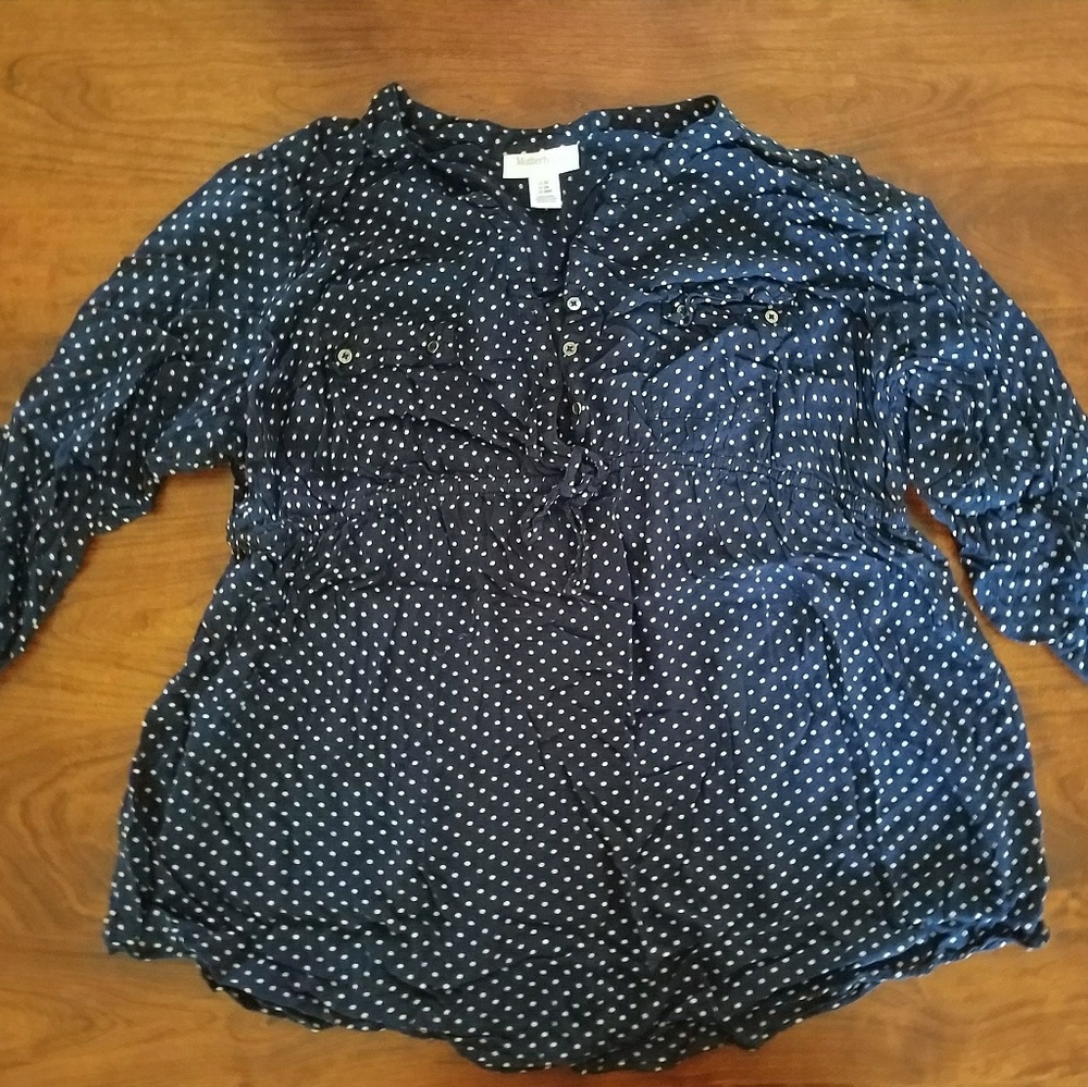 Polka dot maternity shirt